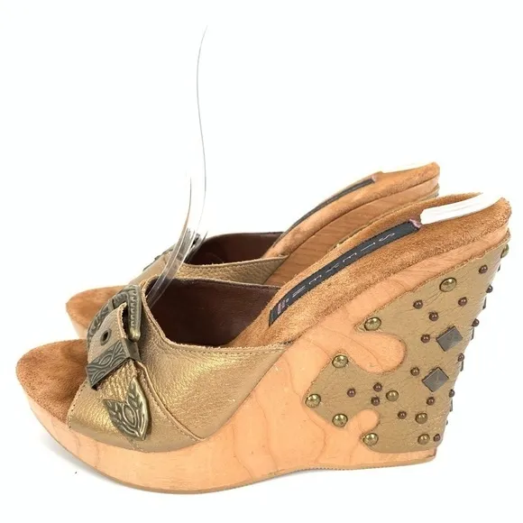 Steven Steve Madden wedge platforms size 10 bronze leather wooden sandals