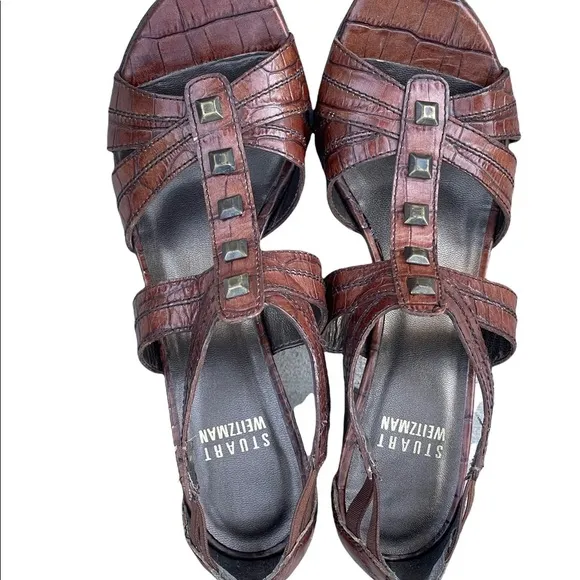 Stuart Weitzman brown alligator studded accent gladiator sandals size 6.5 N