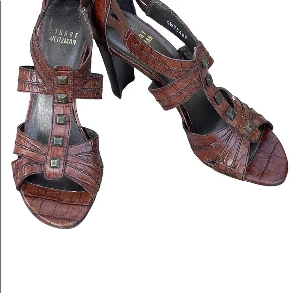 Stuart Weitzman brown alligator studded accent gladiator sandals size 6.5 N