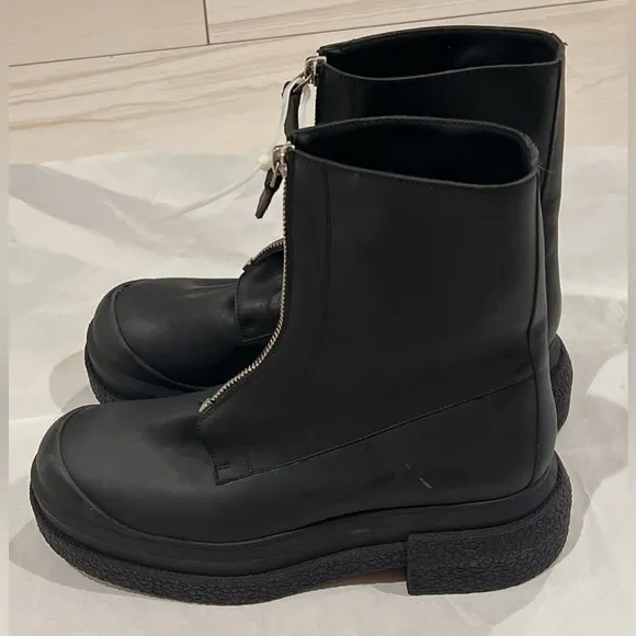 STUART WEITZMAN Charli Zip Sport Women's Black Leather Boots 7.5 NWOB