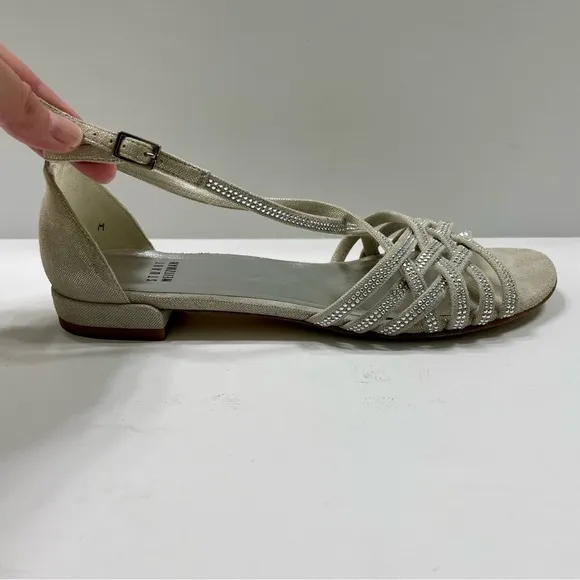 Stuart Weitzman Low Heel Ankle Strap Silver Leather Women’s Sandals Size 7