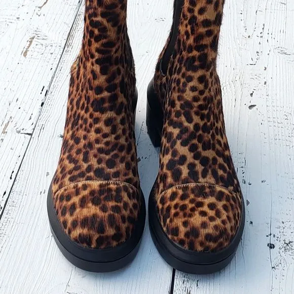 STUART WEITZMAN ​Norah Leopard Print Calf Hair Chelsea Boots Women Size 8 / 38.5