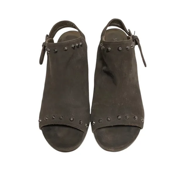 Stuart Weitzman suede studded accents sling back sandals size 9 #SW06989