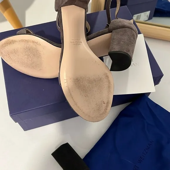 Stuart Weitzman Women's gray Sandals