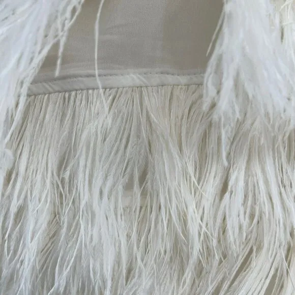 💥STUNNING💥Fluffy Feather Mini Skirt in In Soft Ivory