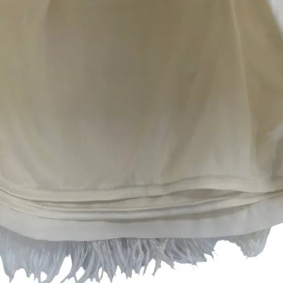 💥STUNNING💥Fluffy Feather Mini Skirt in In Soft Ivory