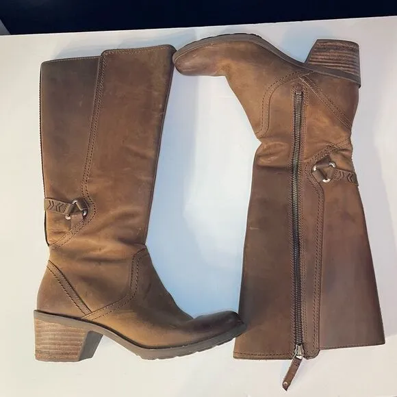 Teva Foxy Brown Waterproof Boots size 7