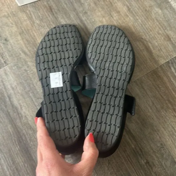 Thierry Rabotin Women's Black Straps Velcro Stylish Sandals Size 40 New with Box