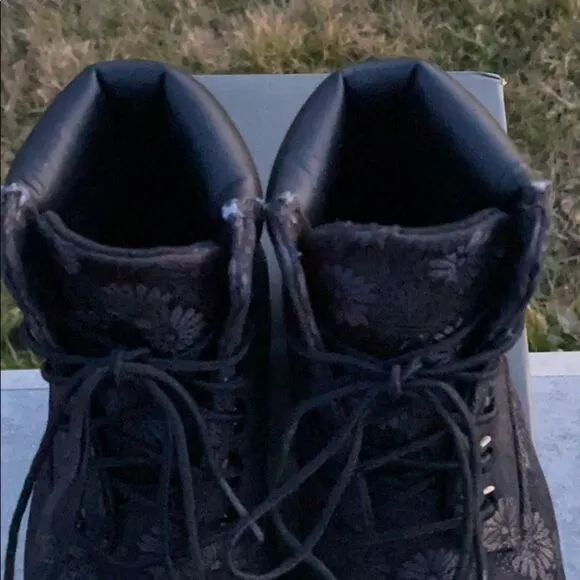 Timberland 6in Black Classic Floral Boots Size 12.5 Little Kids EUC