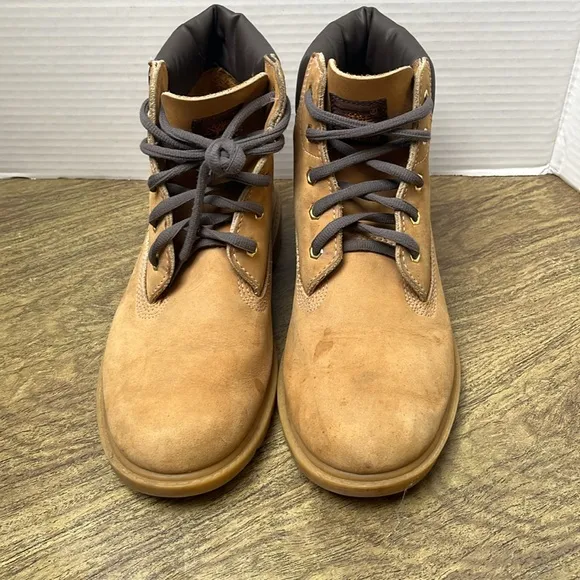 Timberland Classic Boot Tan Leather Boots Size 6