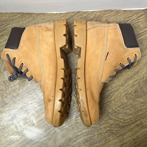 Timberland Classic Boot Tan Leather Boots Size 6