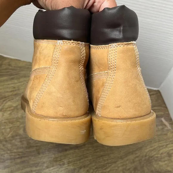 Timberland Classic Boot Tan Leather Boots Size 6