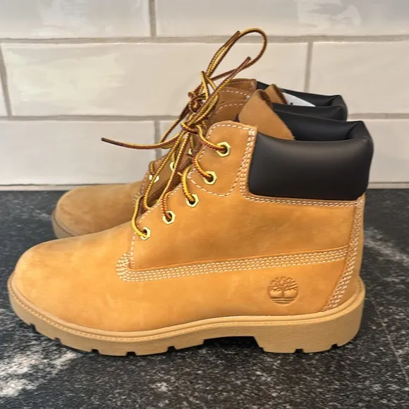 Timberland Junior Classic 6-Inch Waterproof Boots size 4.5 NEW