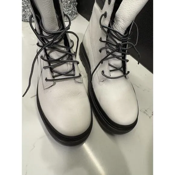 Timberland Ray City White and Black Leather Waterproof Boots Womens US Size 8