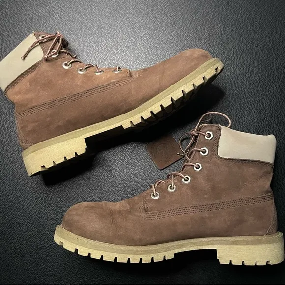 Timberland waterproof brown nubuck boots Boys size 6