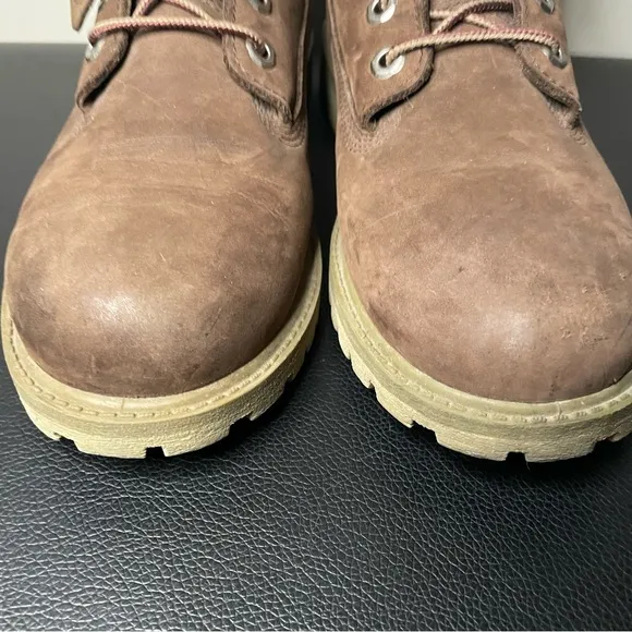 Timberland waterproof brown nubuck boots Boys size 6