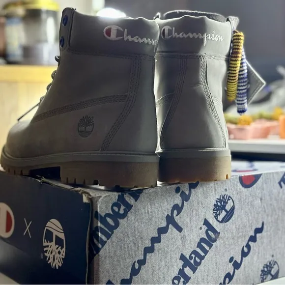 TIMBERLAND x CHAMPION  premium 6 in waterproof boot medium grey nubuck in box