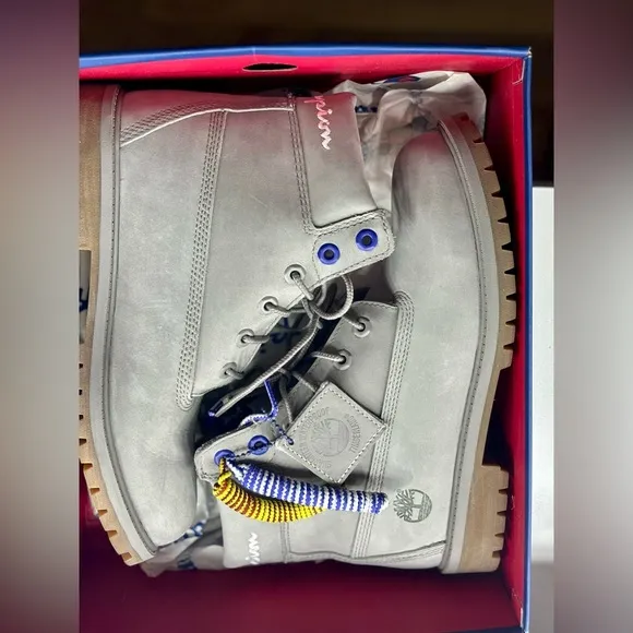 TIMBERLAND x CHAMPION  premium 6 in waterproof boot medium grey nubuck in box