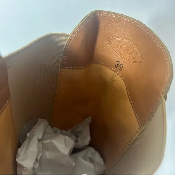 TODS England Women’s Suede Leather Boots Pull On 3” Heel Brown Tan Classic