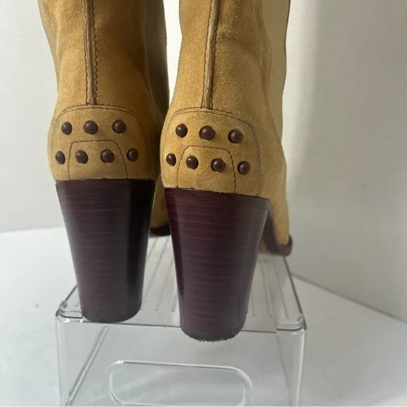 TODS England Women’s Suede Leather Boots Pull On 3” Heel Brown Tan Classic