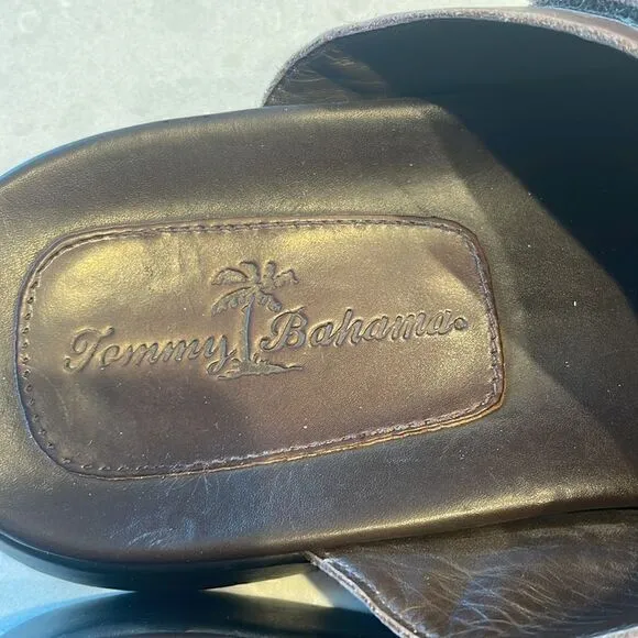Tommy Bahama men’s Baja beach leather sandals size 11 excellent shape brown.