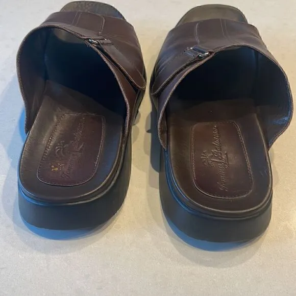 Tommy Bahama men’s Baja beach leather sandals size 11 excellent shape brown.