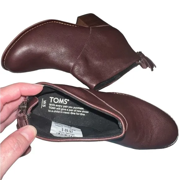 TOMS &quot;Leila&quot; Oxblood Leather Ankle Boots Tassel Zip Block Heel