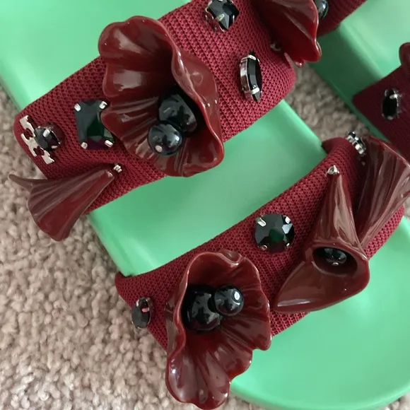 Tory burch flower pool slides. 7