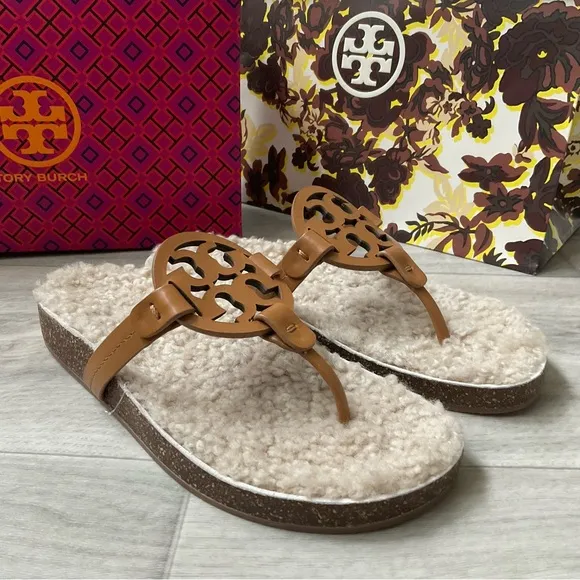 Tory Burch Genuine Shearling, Leather Logo Emblem Slide Thong Sandals Si…