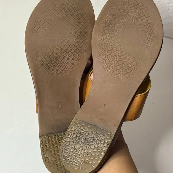 TORY BURCH Jamie Full Logo Leather Thong Sandals in Royal Tan 9 US
