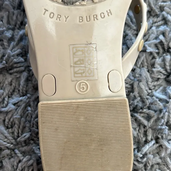 Tory Burch Studded Jelly Sandals in Dromedary Size 5