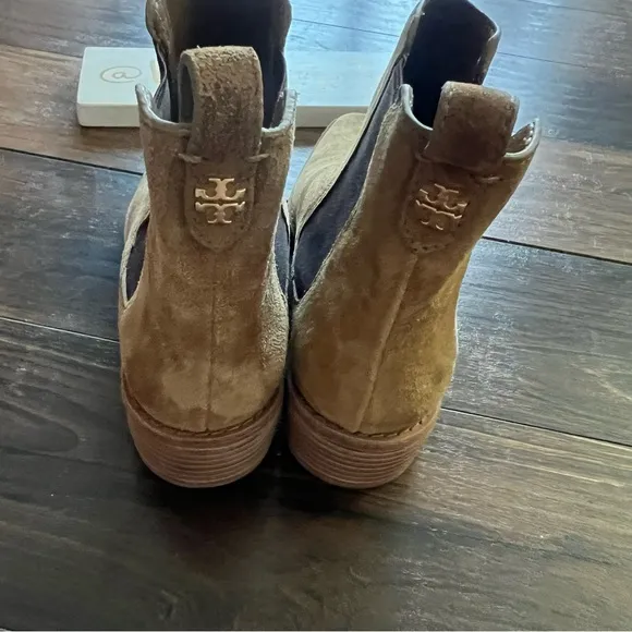 Tory Burch Suede Pointed Toe Western Chelsea Boots NWT