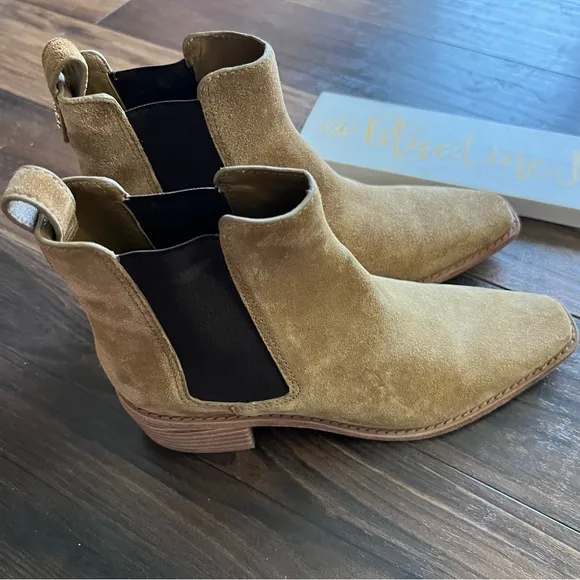 Tory Burch Suede Pointed Toe Western Chelsea Boots NWT