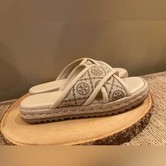 Tory Burch T Logo Monogram Neutral Cream Crisscross Espadrille Sandals 8.5 New
