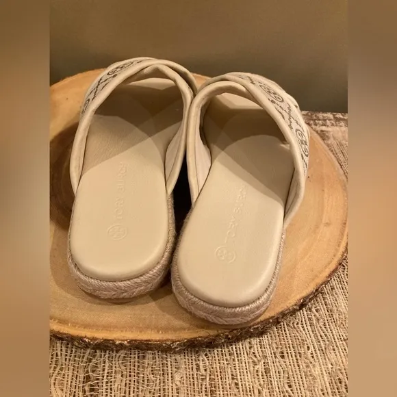 Tory Burch T Logo Monogram Neutral Cream Crisscross Espadrille Sandals 8.5 New