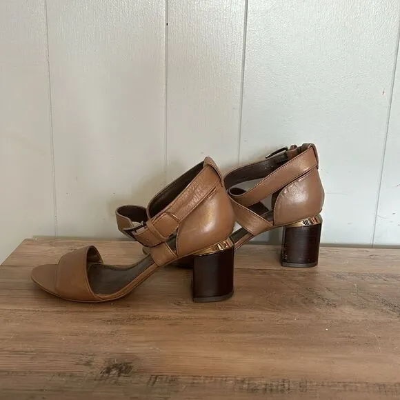 Tory Burch Brown Leather Sandals Size 6.5