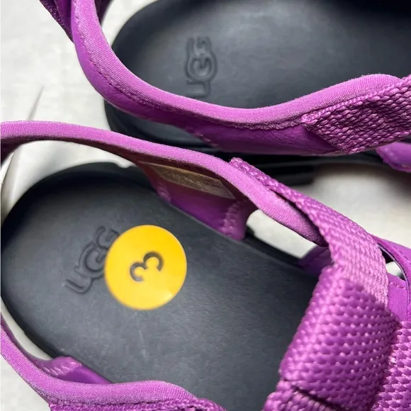 UGG Ashton Straps Kids Purple Sandals Sz 3