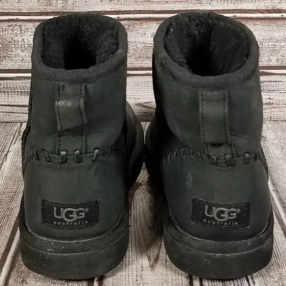 UGG Australia Men's 6 Classic Mini Stitch Deco Boots Black Leather Sheepskin