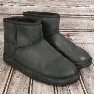 UGG Australia Men's 6 Classic Mini Stitch Deco Boots Black Leather Sheepskin