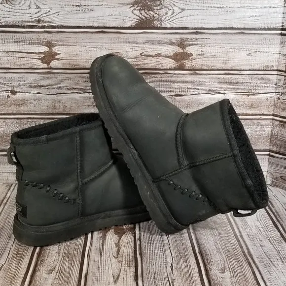 UGG Australia Men's 6 Classic Mini Stitch Deco Boots Black Leather Sheepskin