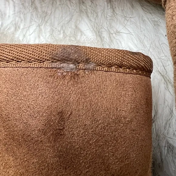 UGG AUSTRALIA Shearling CLASSIC TALL CHESTNUT BROWN BOOTS Size 4.