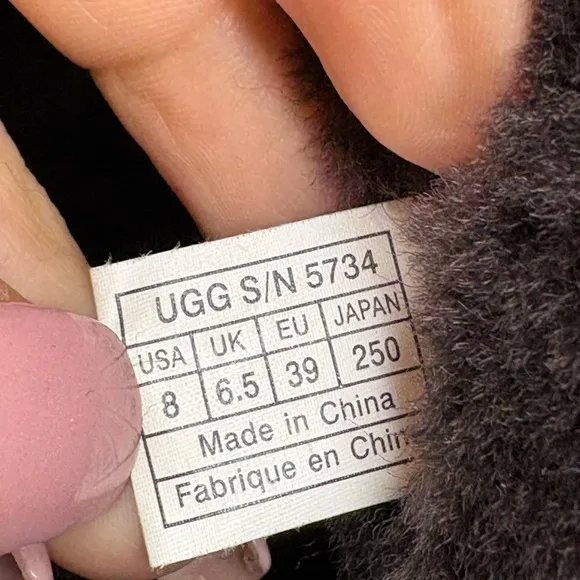 UGG Australia Womens RoseberryWinter Boots Brown LeatherSheepskin Size 8 used
