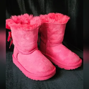 UGG Bailey Bow Suede Fuchsia Hot Pink Color Classic Toddler Girl's Boots Size 8