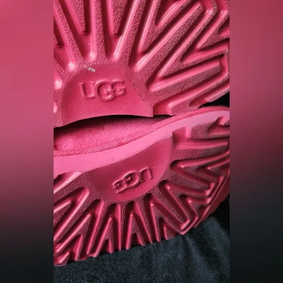 UGG Bailey Bow Suede Fuchsia Hot Pink Color Classic Toddler Girl's Boots Size 8