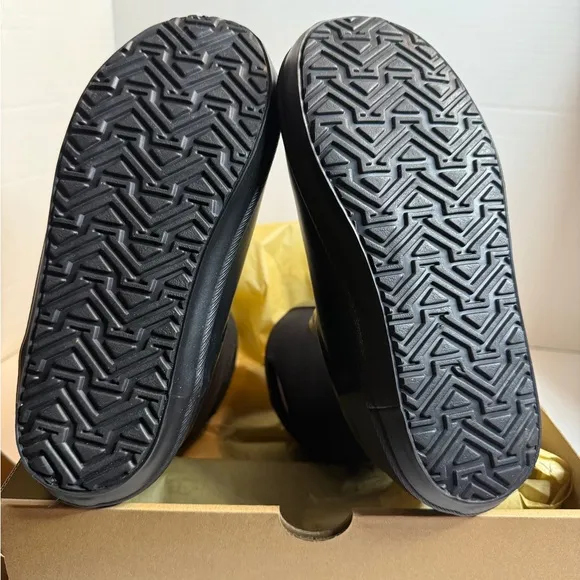 UGG Black Waterproof Boots Kex Size 4 New in Box