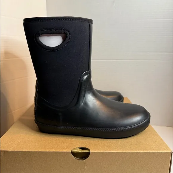 UGG Black Waterproof Boots Kex Size 4 New in Box