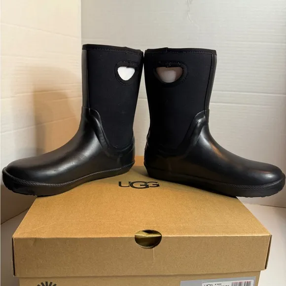 UGG Black Waterproof Boots Kex Size 4 New in Box