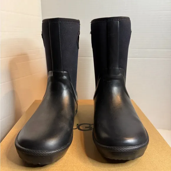 UGG Black Waterproof Boots Kex Size 4 New in Box