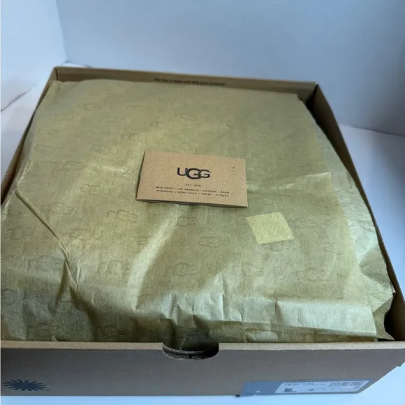 UGG Black Waterproof Boots Kex Size 4 New in Box
