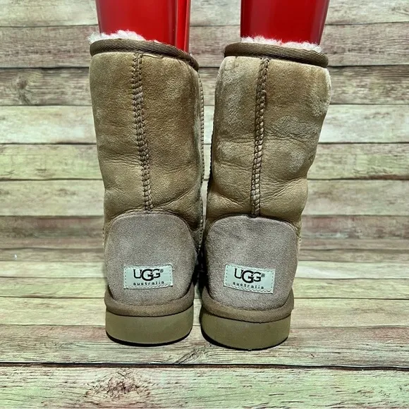 Ugg Brown Short Classic Boots
